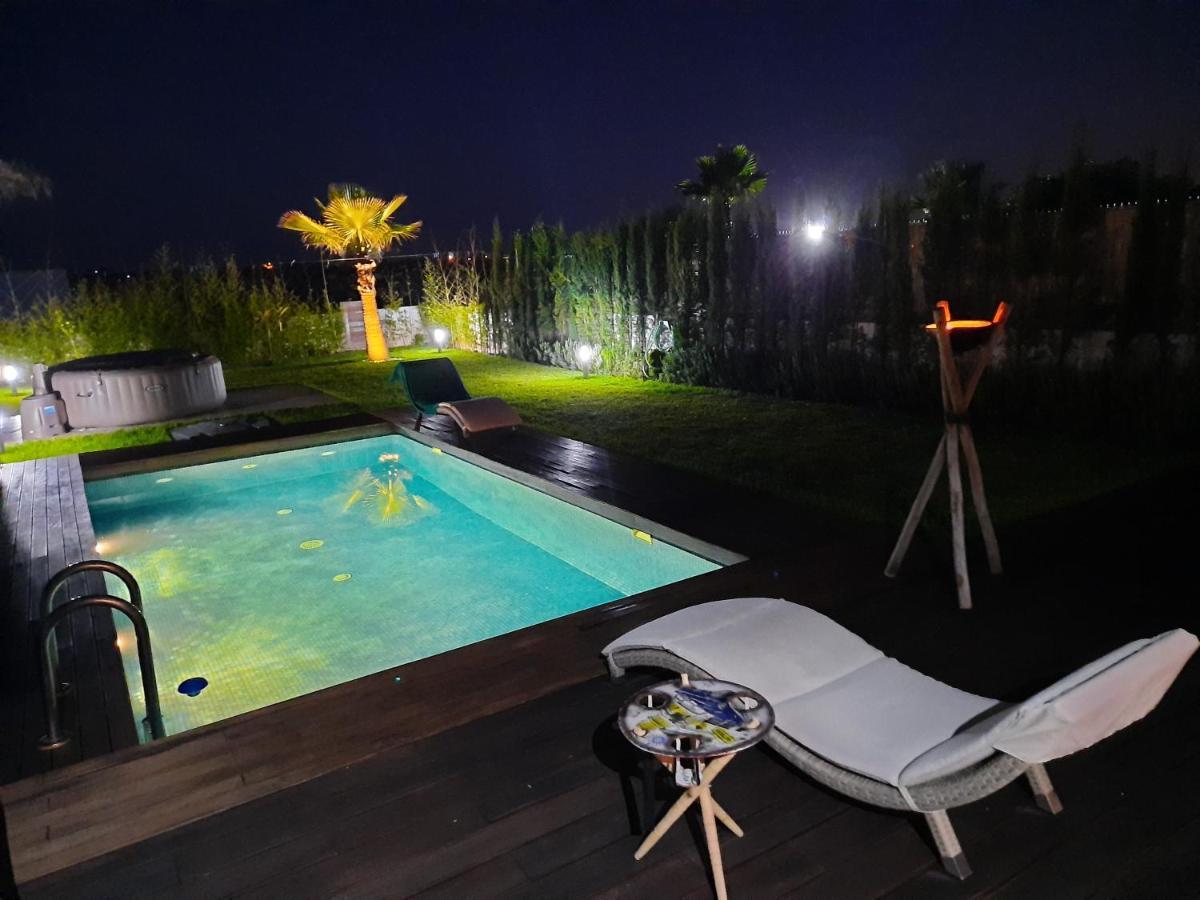 Superbe Villa Avec Piscine Plages Des Nations 라바트 외부 사진